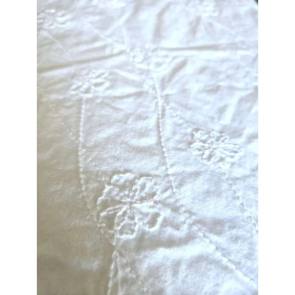 Simply Shabby Chic White Embroidered Floral 100% Cotton Queen Duvet Cover Button